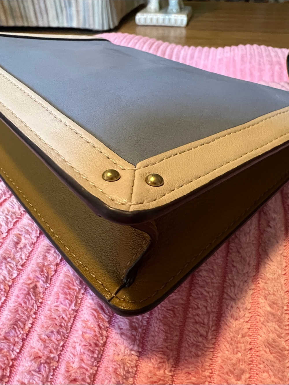 Coach Dreamer Clutch - Picture 10 of 16